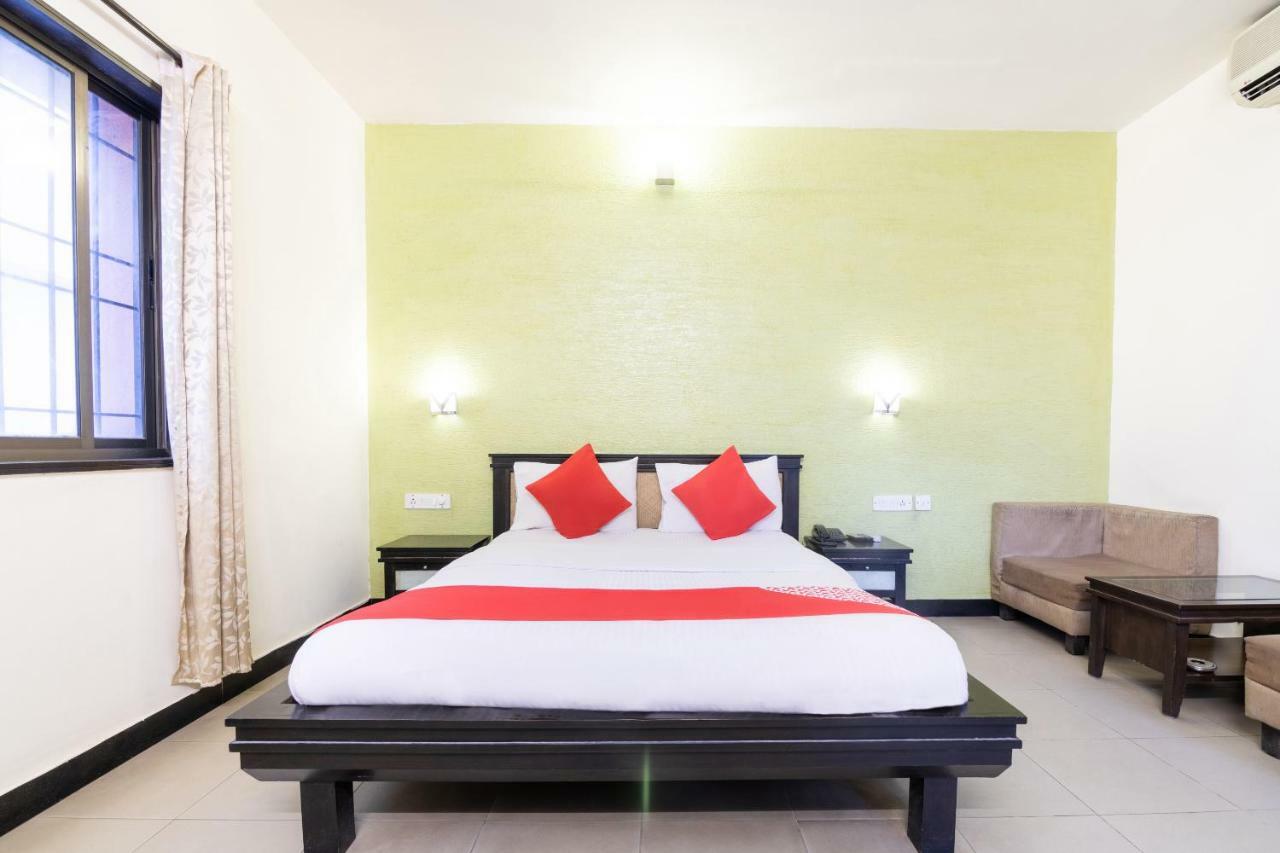 Oyo 345 Hotel Red Mount Aquilla Bengaluru Kültér fotó