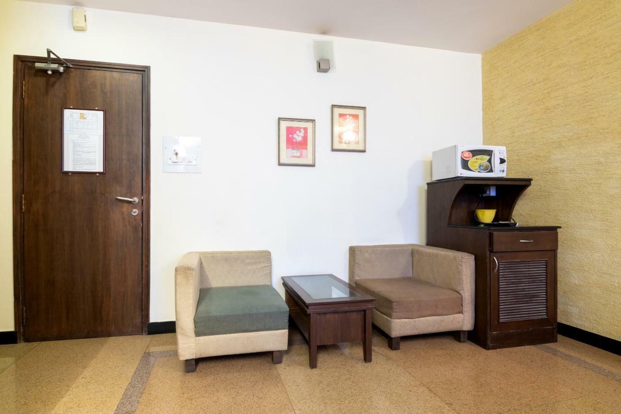 Oyo 345 Hotel Red Mount Aquilla Bengaluru Kültér fotó