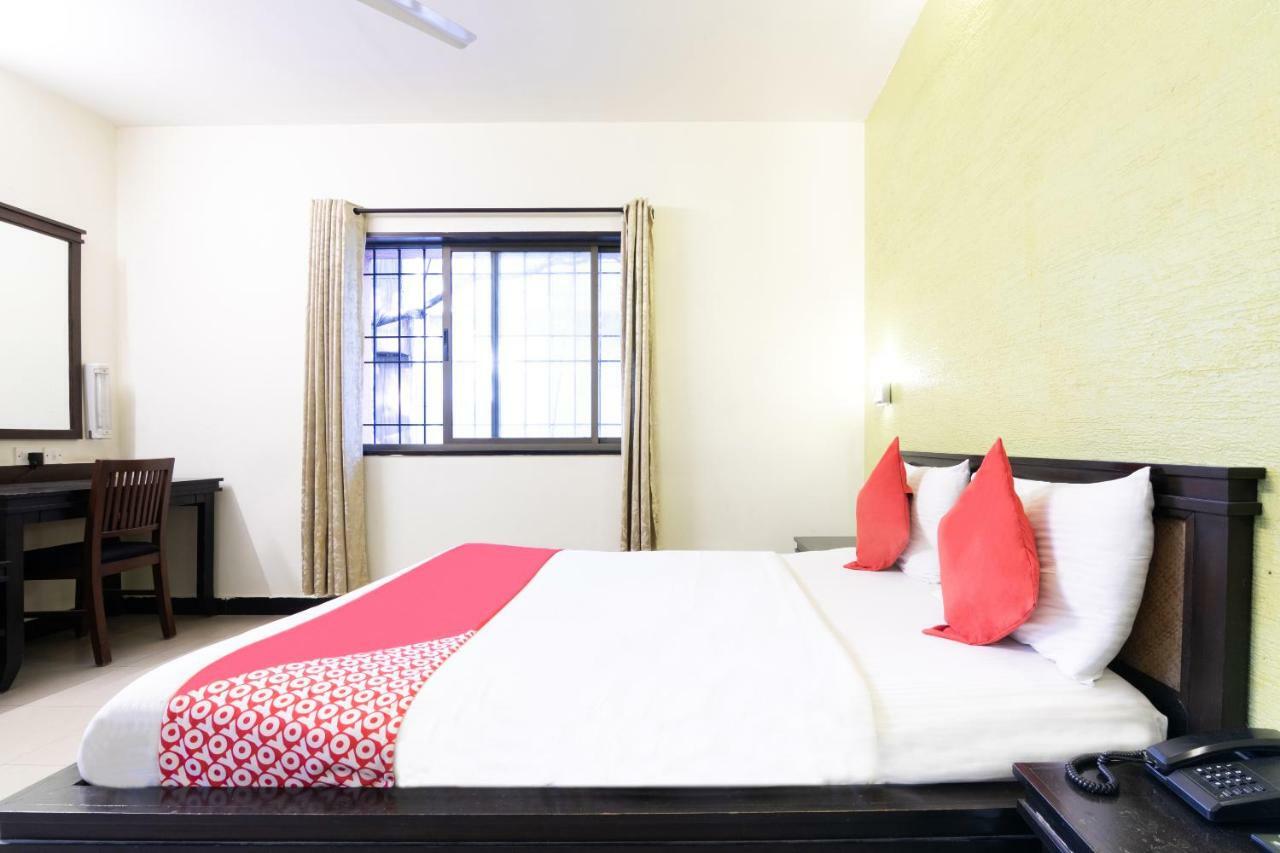 Oyo 345 Hotel Red Mount Aquilla Bengaluru Kültér fotó